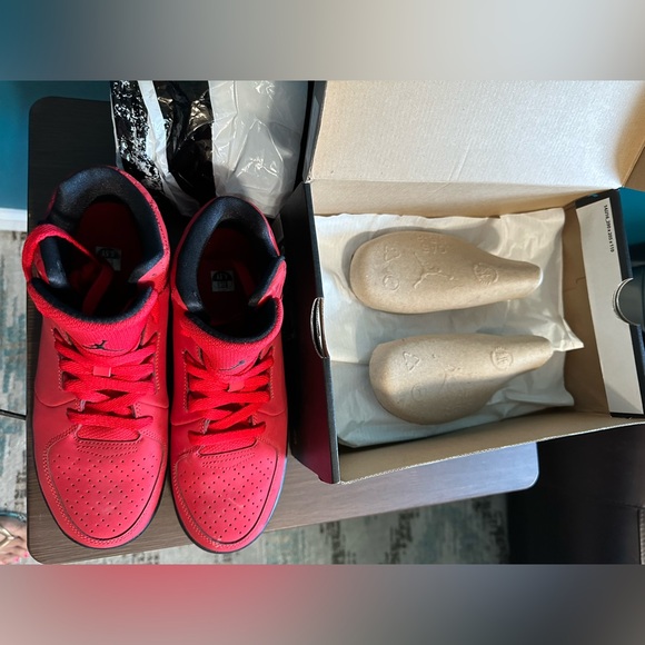 Nike Jordan 1 Flight 3 BG Red Shoes Size 6.5 - Picture 4 of 16